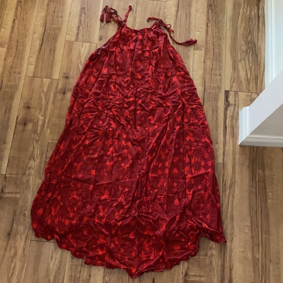 A:glow women’s maternity high low dress. Tassel ties at shoulders. Size small. - Picture 5 of 5